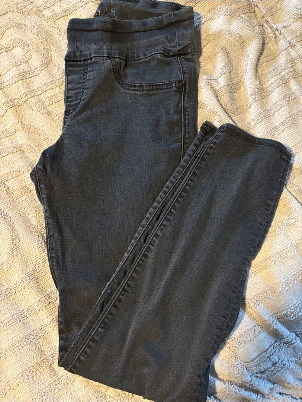 Fever Women’s Stretch Pull-On Jeggings